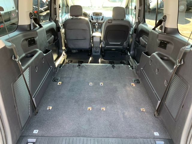 2016 Ford Transit Connect XLT photo 3