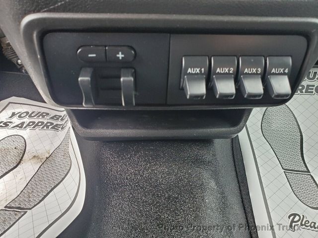 2016 Ford Transit Cutaway T-250 138" 9000 GVWR SRW - 21908349 - 16