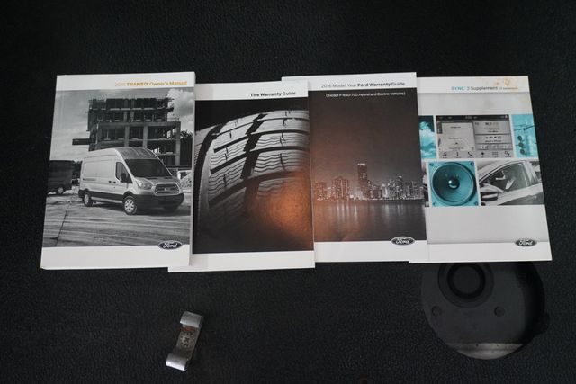 2016 Ford Transit Wagon  - 22879582 - 20