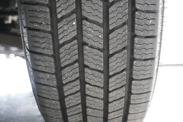 2016 Ford Transit Wagon  - 22879582 - 24