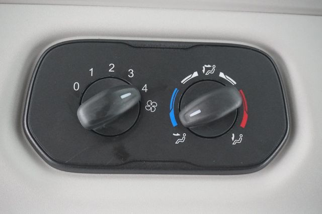 2016 Ford Transit Wagon  - 22933139 - 16