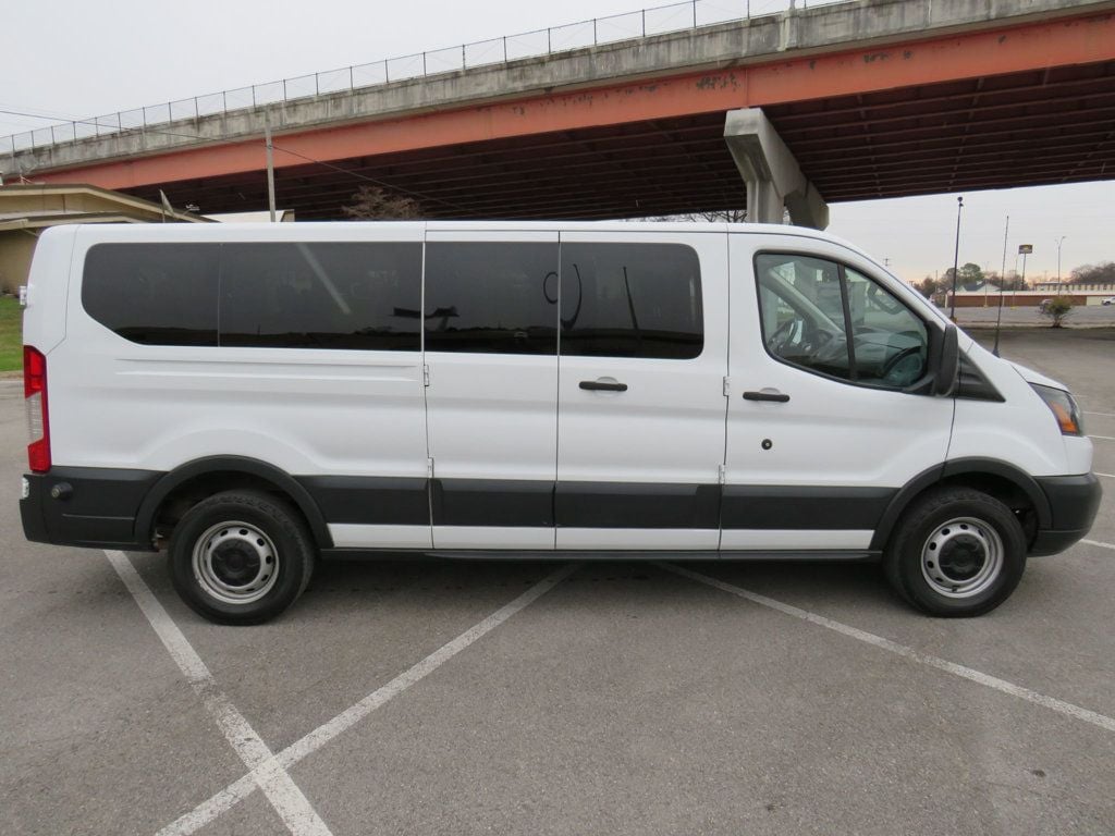 2016 Ford Transit Wagon 15 passenger - 22686915 - 3