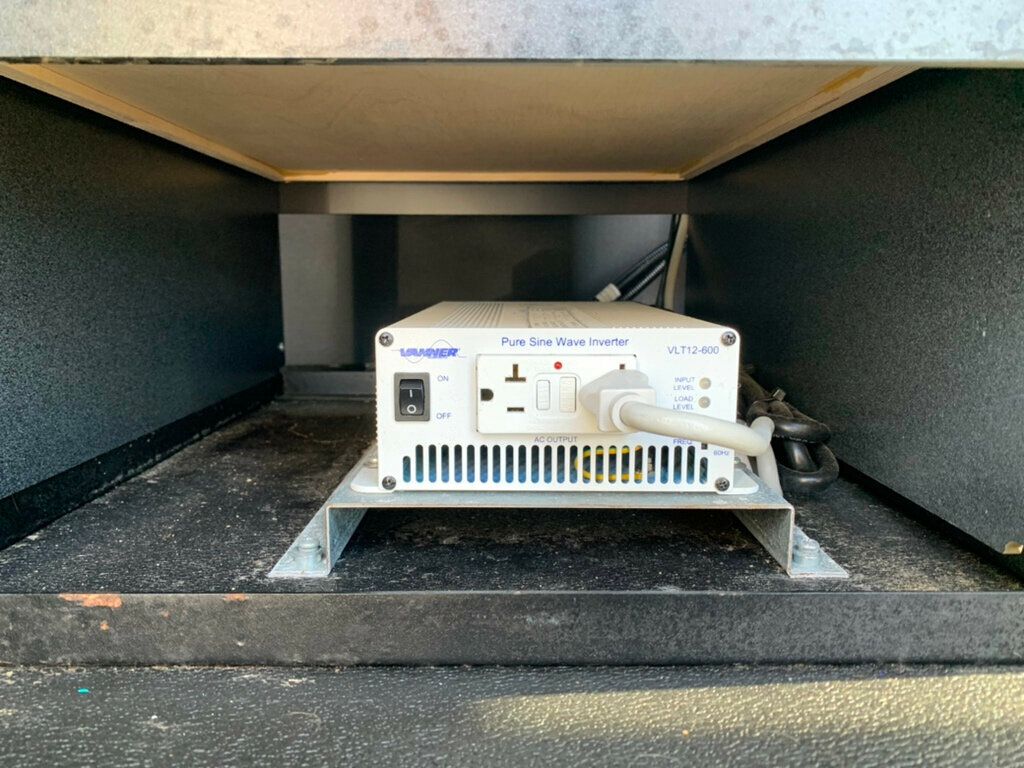 2016 Ford Transit Wagon T-150 130" Med Roof XLT Sliding RH Dr - 22944790 - 8