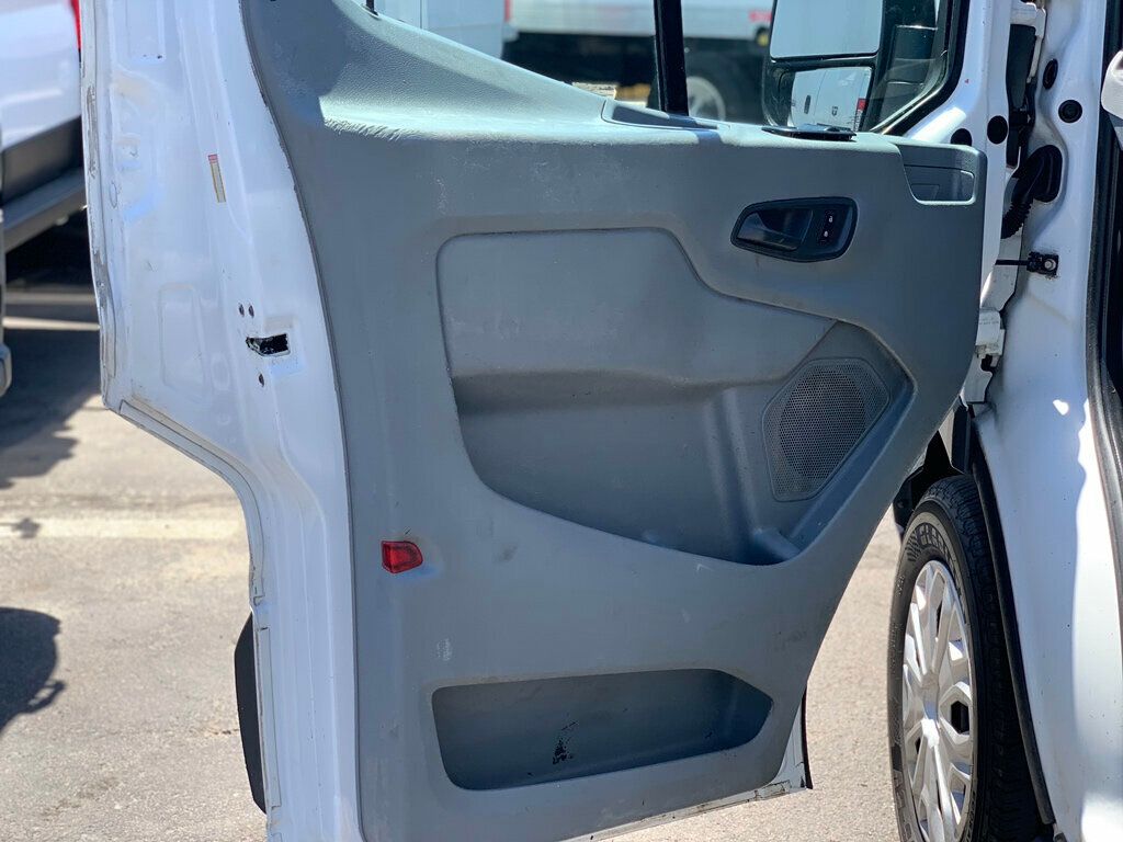 2016 Ford Transit XLT Van photo 11
