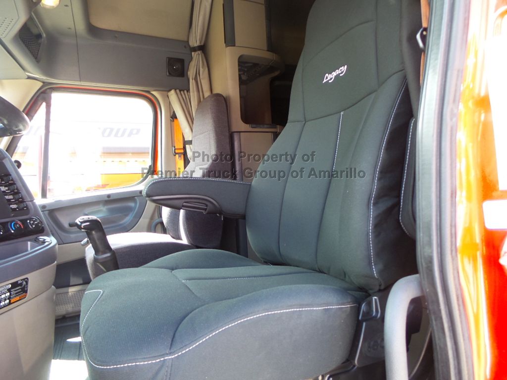 Principal 151+ imagen freightliner columbia seat In.thptnganamst.edu.vn