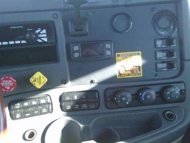 2016 Freightliner Cascadia 2016 FREIGHTLINER DAY CAB - 22945386 - 12