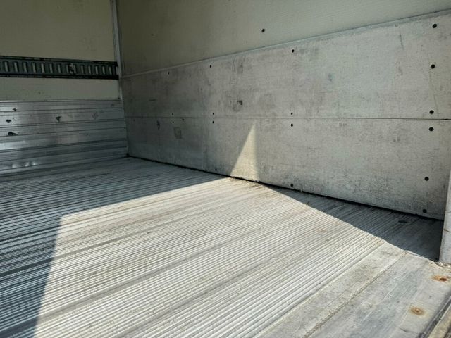 2016 Freightliner M2106 REEFER 20 FOOT BOX TRUCK READY TO WORK OTHERS IN STOCK - 22841736 - 11