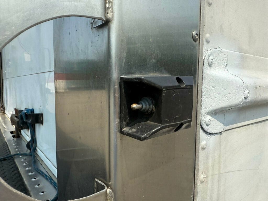 2016 Freightliner M2106 REEFER 20 FOOT BOX TRUCK READY TO WORK OTHERS IN STOCK - 22841736 - 17