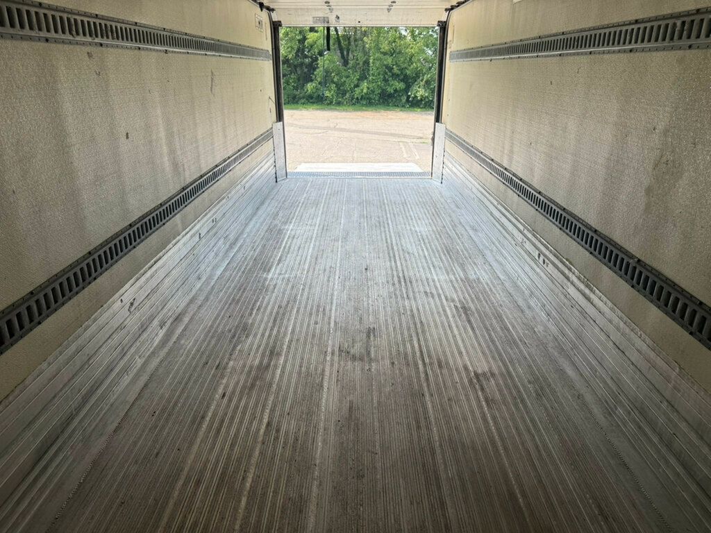 2016 Freightliner M2106 REEFER 20 FOOT BOX TRUCK READY TO WORK OTHERS IN STOCK - 22841736 - 32