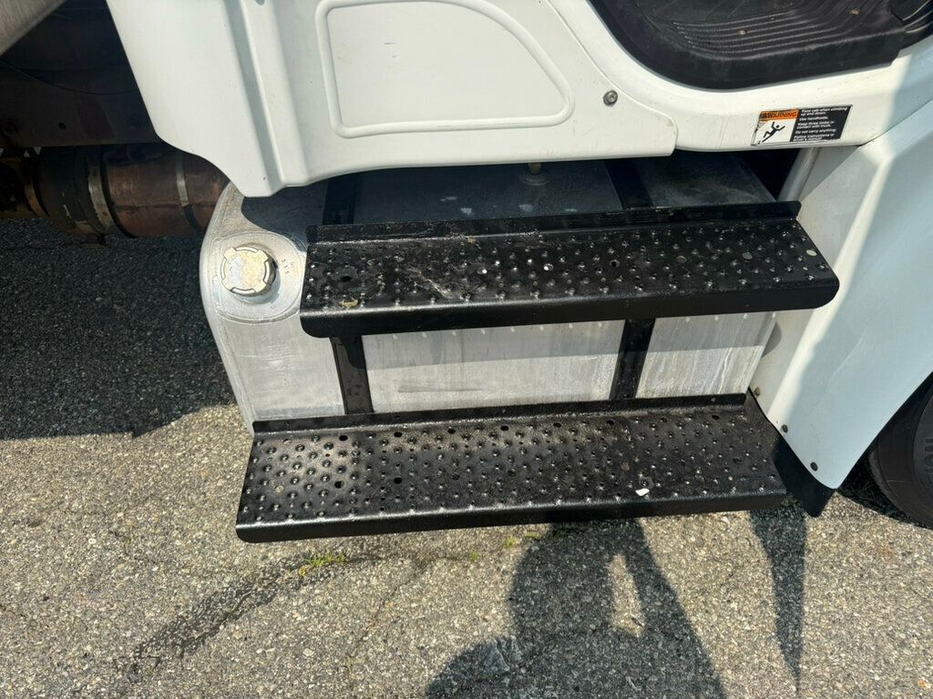 2016 Freightliner M2106 REEFER 20 FOOT BOX TRUCK READY TO WORK OTHERS IN STOCK - 22841736 - 57