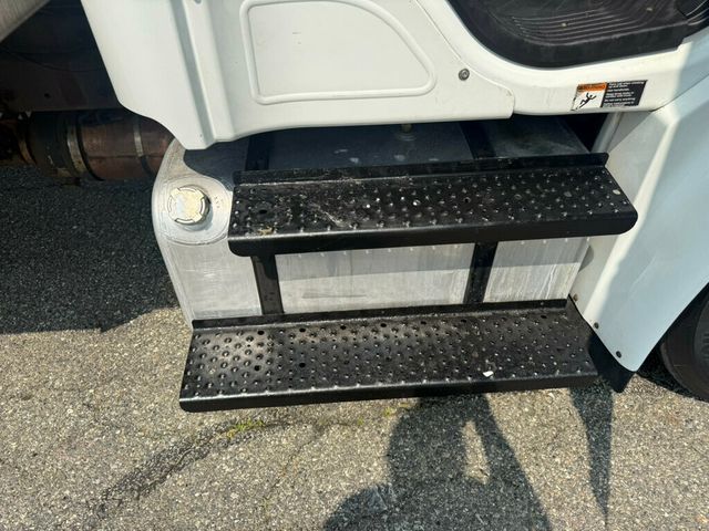 2016 Freightliner M2106 REEFER 20 FOOT BOX TRUCK READY TO WORK OTHERS IN STOCK - 22841736 - 57