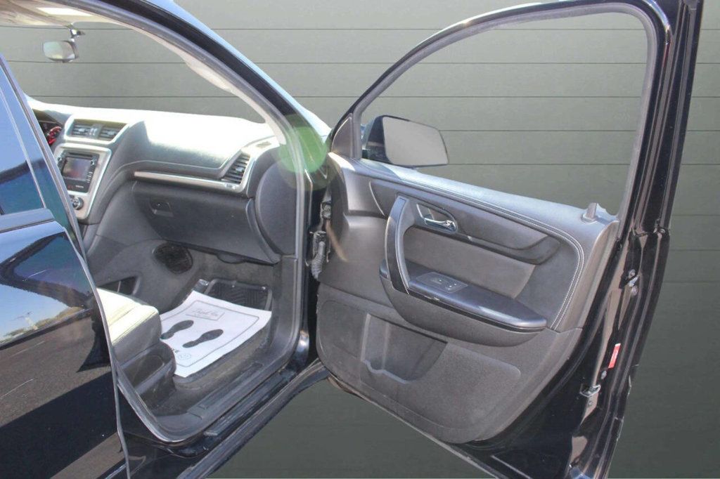 2016 GMC Acadia FWD 4dr SLE w/SLE-1 - 22930548 - 18