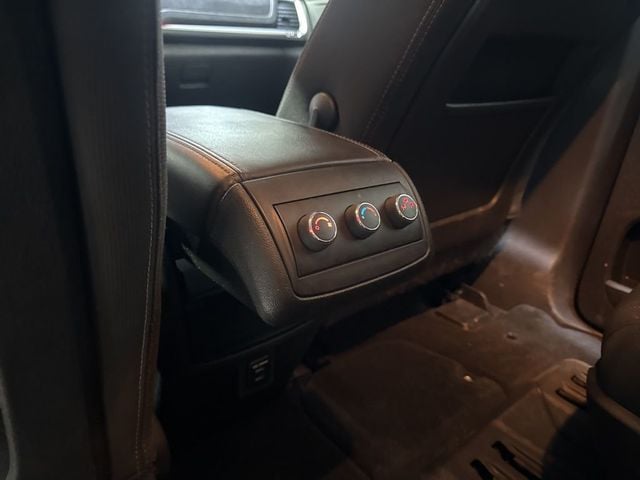 2016 GMC Acadia FWD 4dr SLE w/SLE-2 - 22987305 - 29