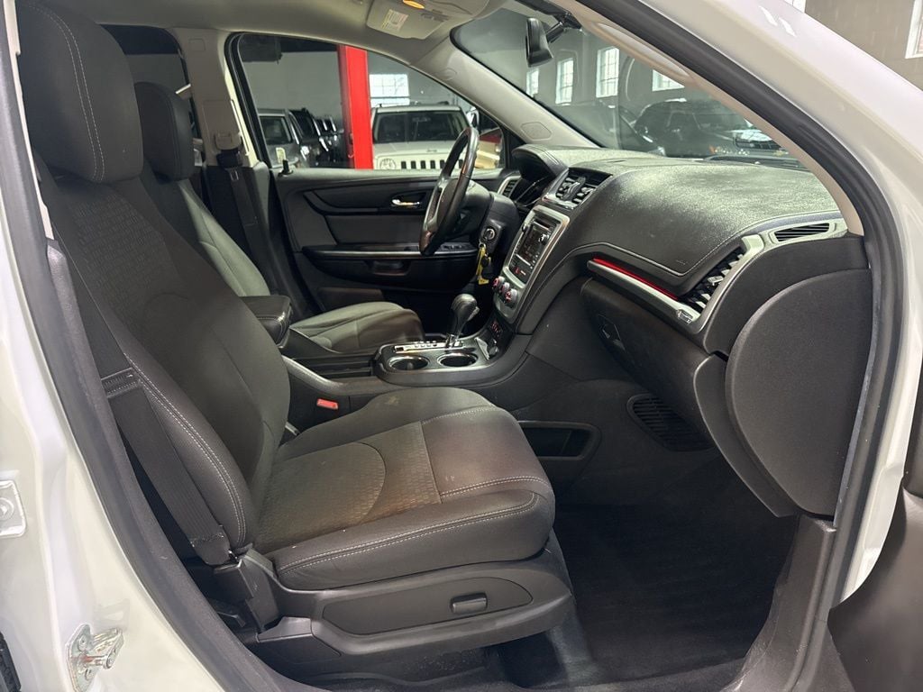 2016 GMC Acadia FWD 4dr SLE w/SLE-2 - 22987305 - 39