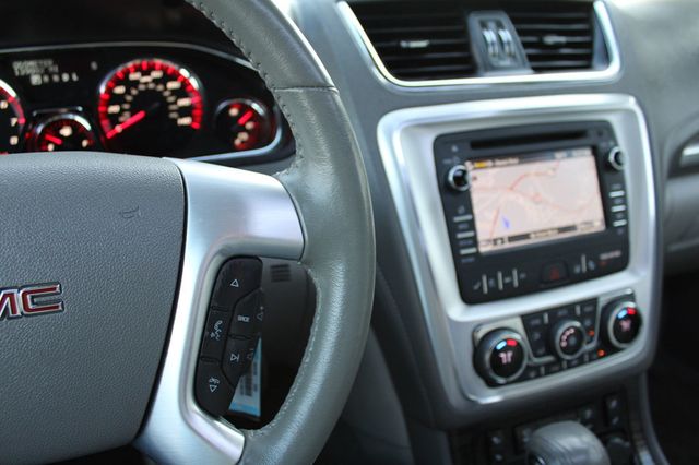 2016 GMC Acadia FWD 4dr SLT w/SLT-1 - 22980884 - 35