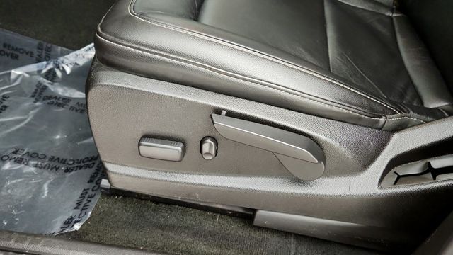 2016 GMC Canyon 4WD Crew Cab 140.5" SLT - 22951211 - 10