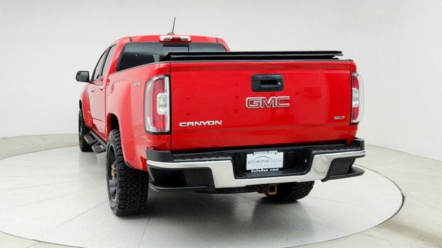 2016 GMC Canyon 4WD Crew Cab 140.5'' SLT with 8'' Nav, Bose Sound & Driver Alert - 22951211 - 5