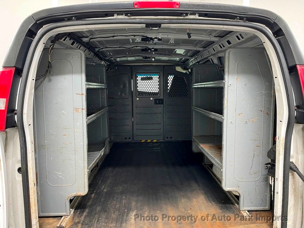 2016 GMC Savana Cargo Van RWD 2500 135" - 21512842 - 17