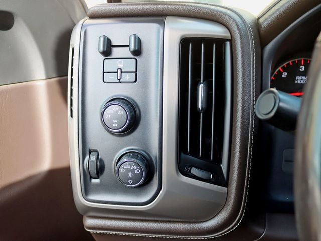 2016 GMC Sierra 1500 4WD Crew Cab 143.5" Denali - 22973924 - 11