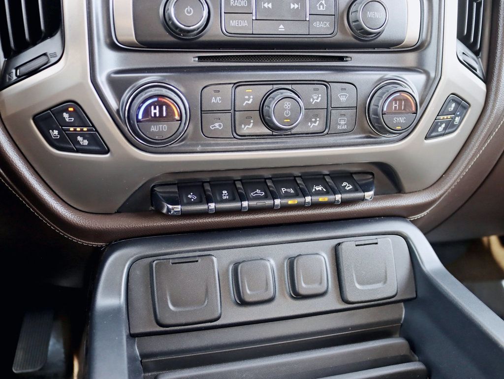 2016 GMC Sierra 1500 4WD Crew Cab 143.5" Denali - 22973924 - 20