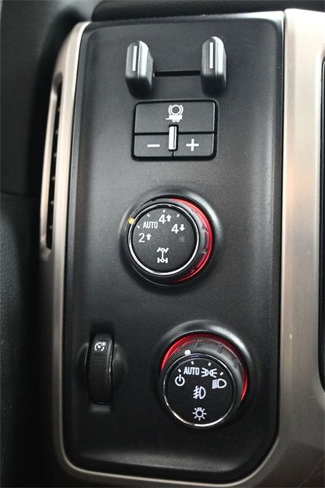 2016 GMC Sierra 1500 4WD Crew Cab 153.0" Denali - 22911743 - 29