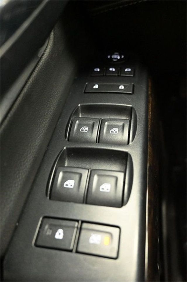 2016 GMC Sierra 1500 4WD Crew Cab 153.0" Denali - 22911743 - 30