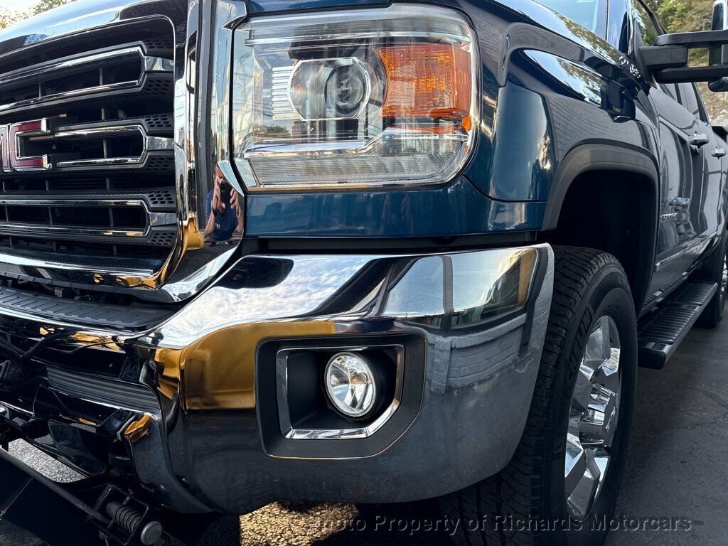 2016 GMC Sierra 2500HD 4WD Crew Cab 153.7" SLT - 22928137 - 38