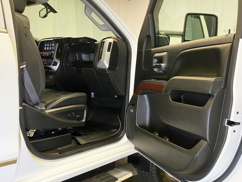 2016 Gmc Sierra SLT photo 44
