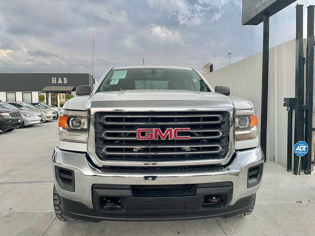 2016 GMC Sierra 2500HD 4WD Crew Cab 167.7" - 22955353 | Video 1