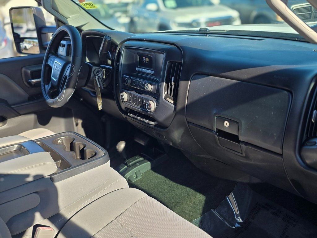 2016 GMC Sierra 3500HD 4WD Crew Cab 167.7" - 22961149 - 7