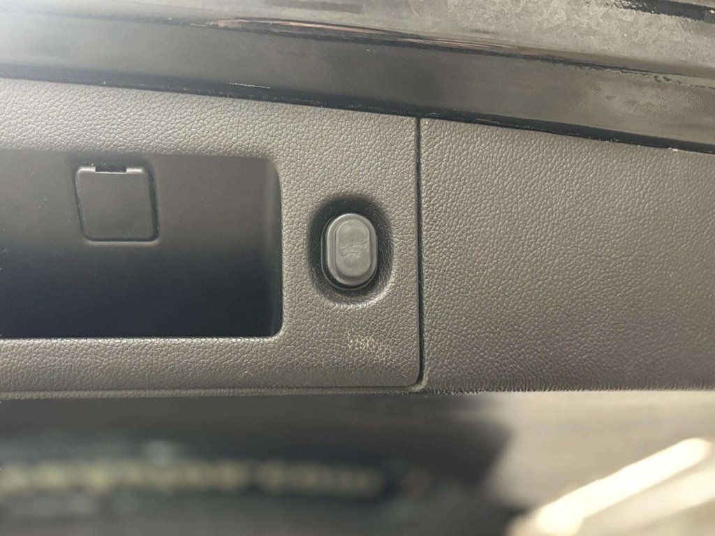 2016 GMC Yukon 4WD 4dr Denali - 22991139 - 18