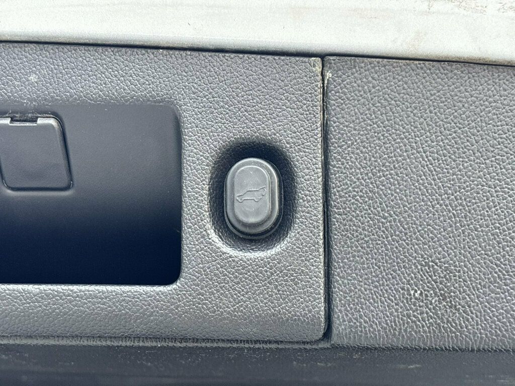 2016 GMC Yukon 4WD 4dr Denali - 23102315 - 42