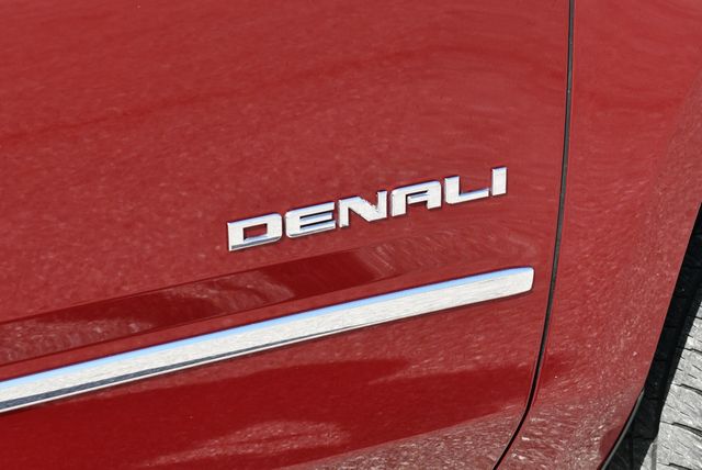 2016 GMC Yukon 4WD 4dr Denali W/Open Road Package and Rear Entertainment System - 22922733 - 38