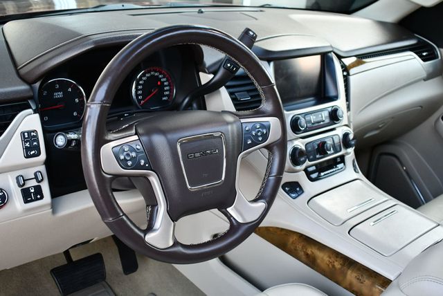 2016 GMC Yukon 4WD 4dr Denali W/Open Road Package and Rear Entertainment System - 22922733 - 41