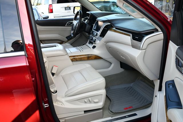 2016 GMC Yukon 4WD 4dr Denali W/Open Road Package and Rear Entertainment System - 22922733 - 46