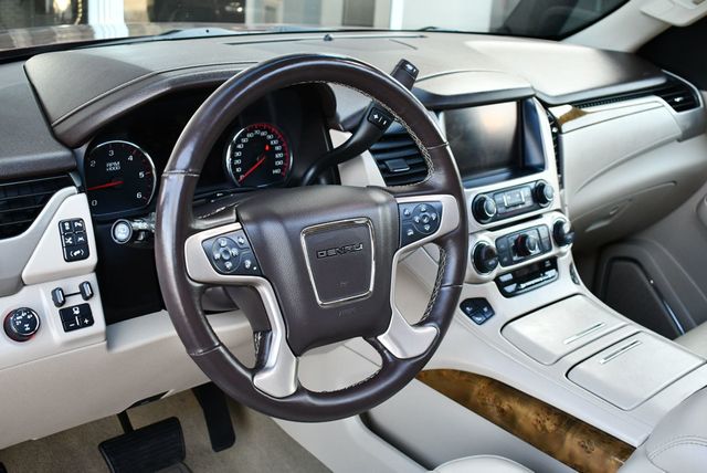 2016 GMC Yukon 4WD 4dr Denali W/Open Road Package and Rear Entertainment System - 22922733 - 49