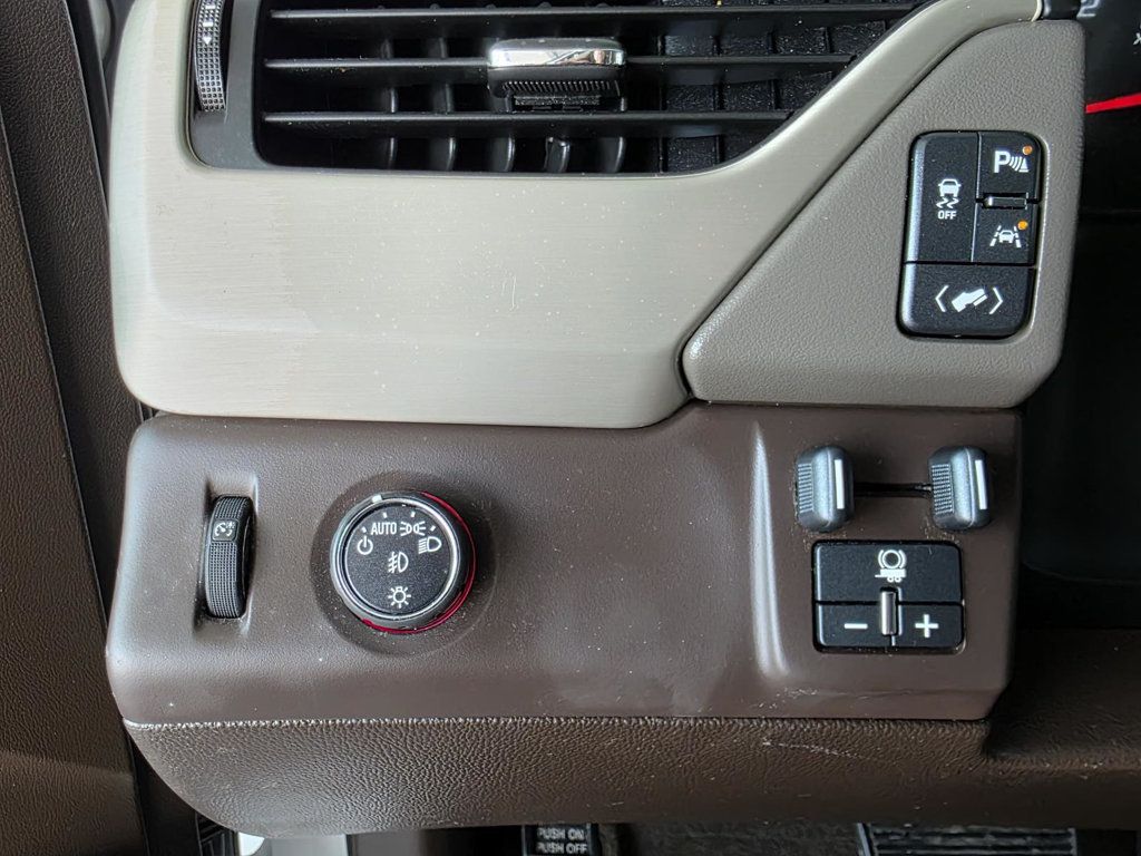 2016 Gmc Yukon XL Denali photo 25