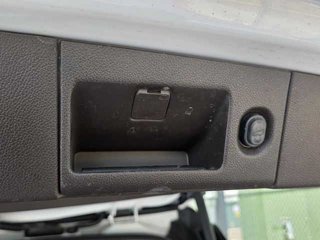 2016 GMC Yukon XL 2WD 4dr Denali - 23040845 - 15