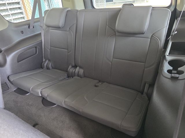 2016 GMC Yukon XL 2WD 4dr Denali - 23040845 - 16