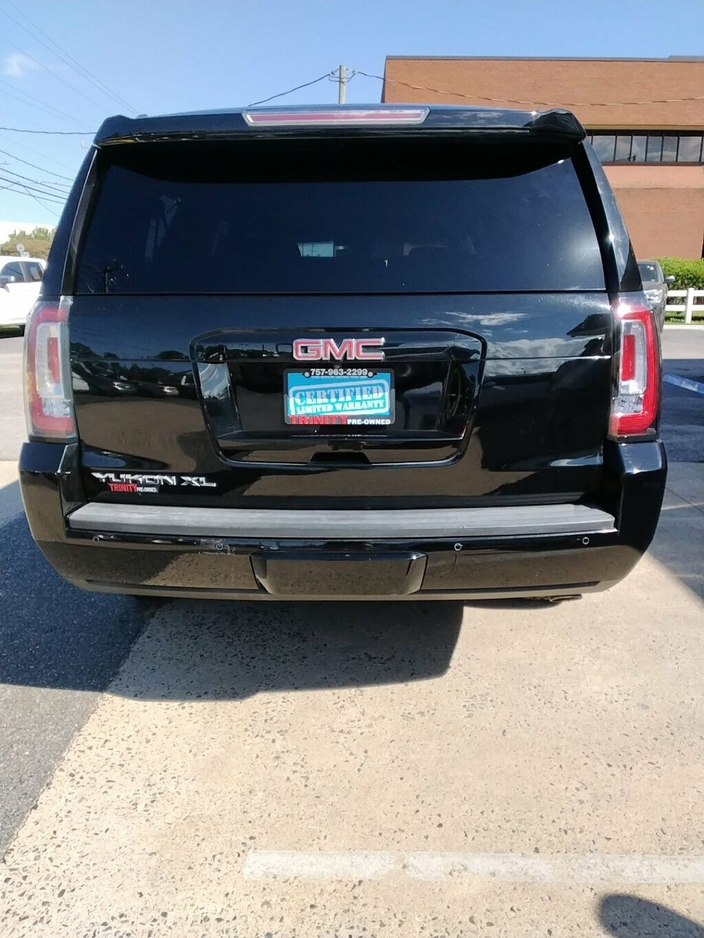 2016 Gmc Yukon XL SLE photo 3