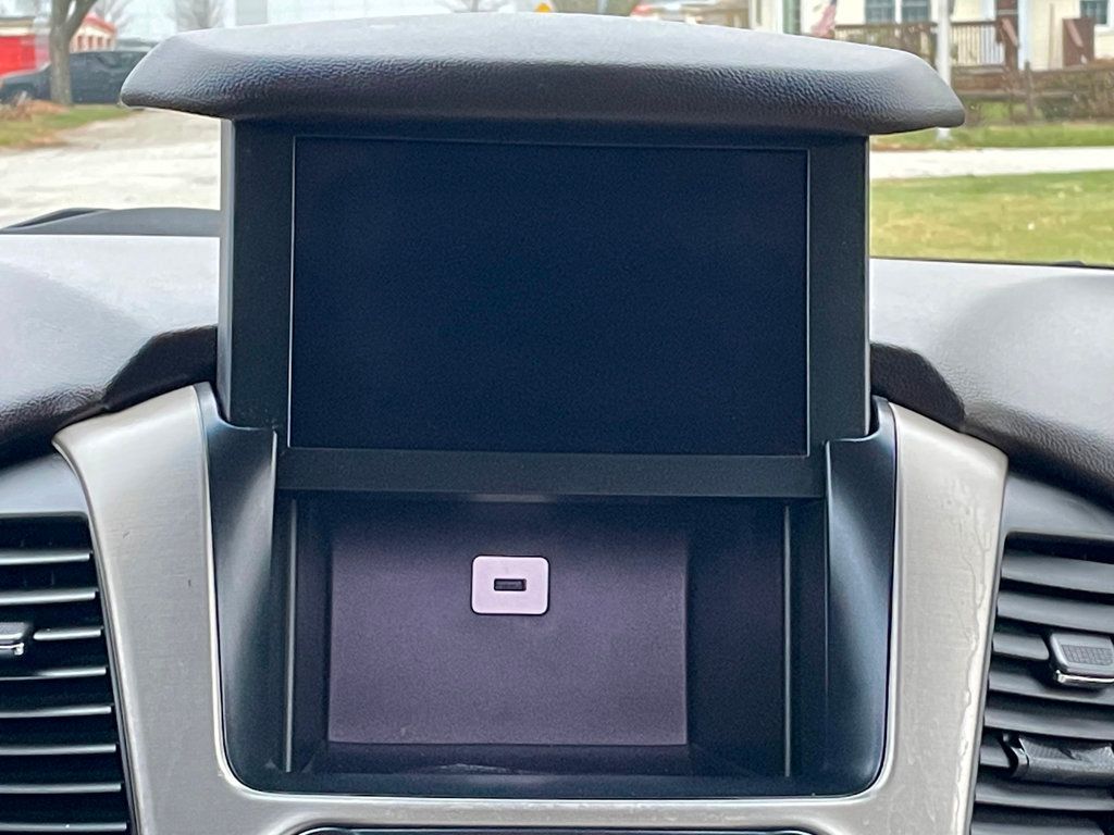 2016 GMC Yukon XL 4WD 4dr Denali - 22948263 - 43