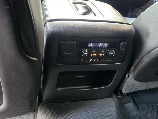 2016 GMC Yukon XL 4WD 4dr Denali - 23081380 - 10