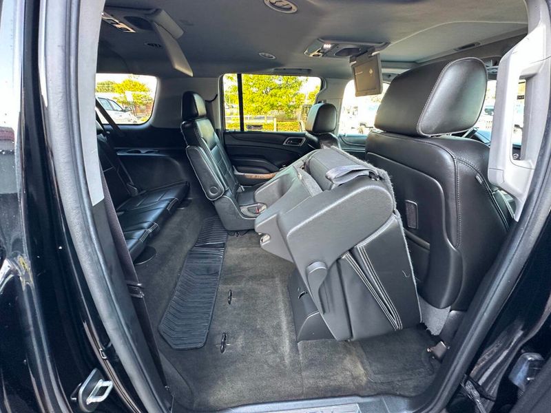 2016 GMC Yukon XL 4WD 4dr Denali - 22916531 - 32