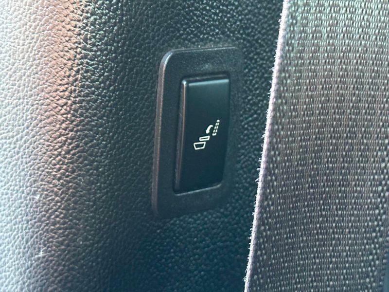 2016 GMC Yukon XL 4WD 4dr Denali - 22916531 - 34