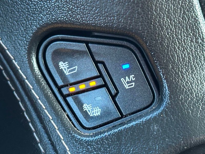 2016 GMC Yukon XL 4WD 4dr Denali - 22916531 - 54