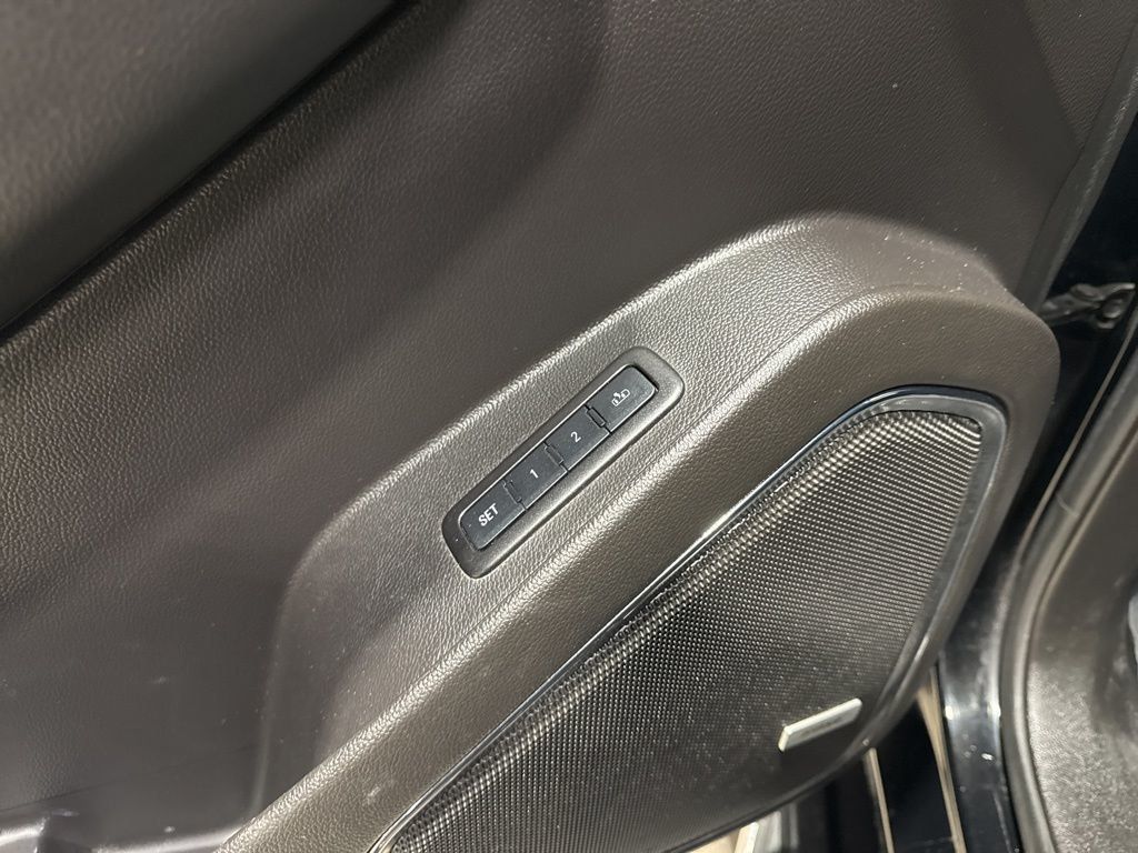 2016 GMC Yukon XL 4WD 4dr SLT - 22968238 - 46