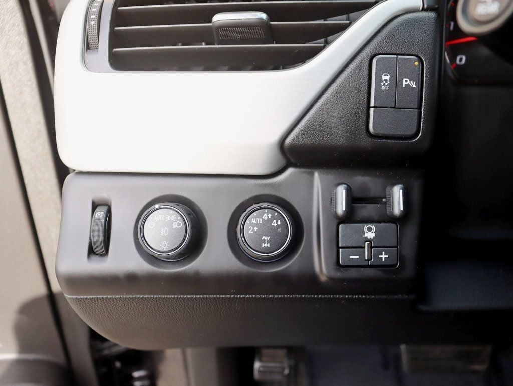 2016 GMC Yukon XL 4WD 4dr SLT - 22984470 - 11