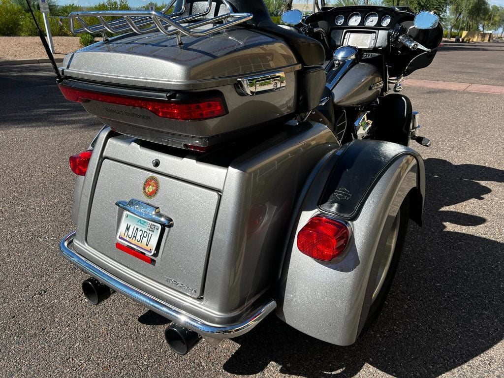 2016 Harley-Davidson FLHTCUTG Triglide Ultra Classic LOW MILES! - 22637992 - 6