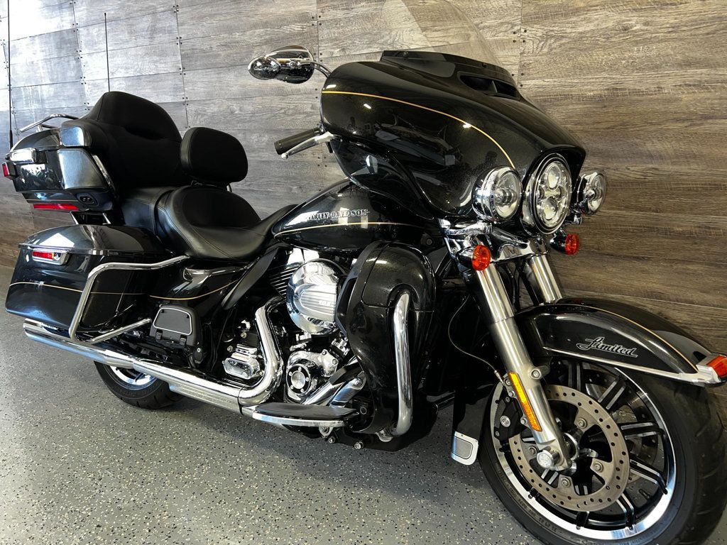 2016 Harley-Davidson FLHTK Electra Glide Ultra Limited SUPER CLEAN! - 22842959 - 1