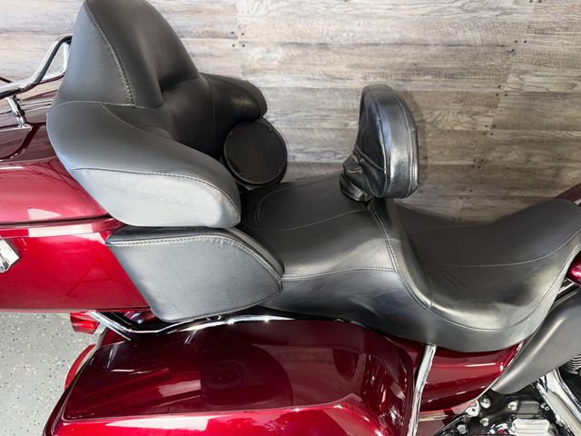 2016 Harley-Davidson FLHTK Ultra Limited SUPER CLEAN! - 23044625 - 8